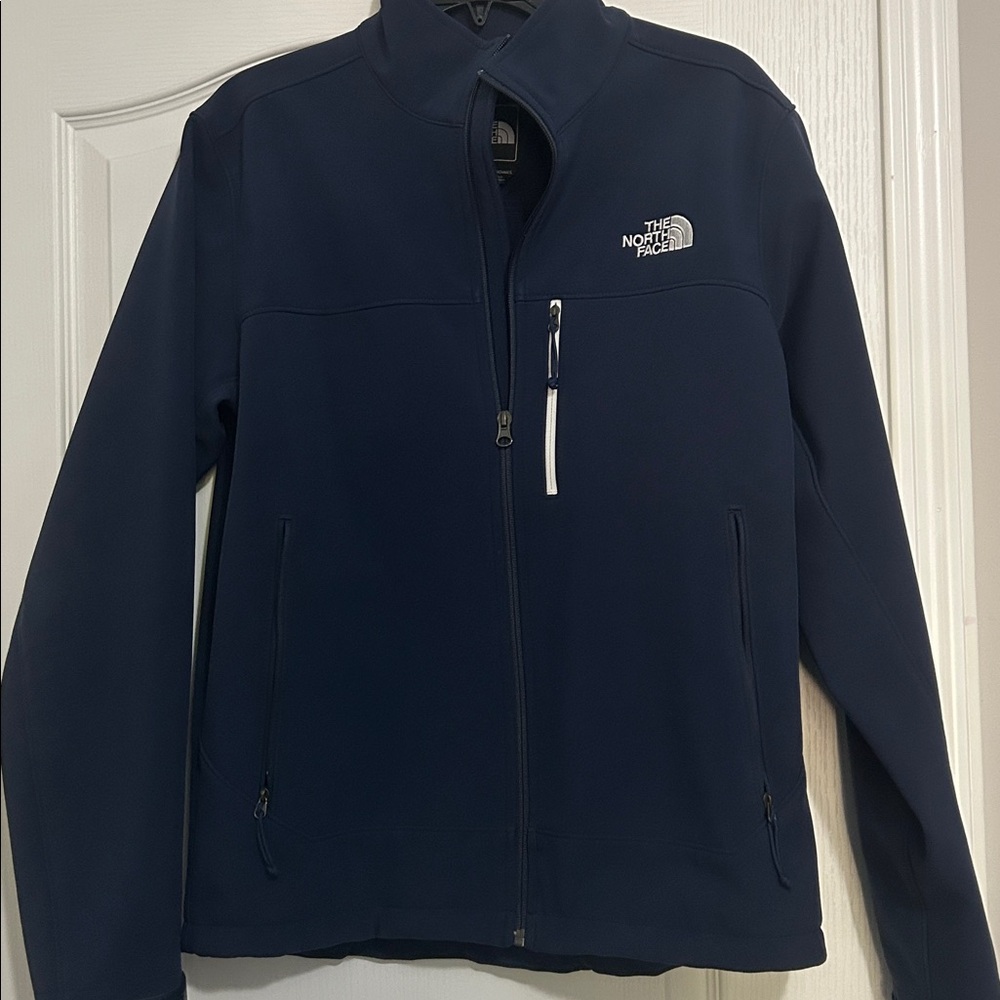 The North Face Dark Blue Softshell Jacket Windwall. Men’s small